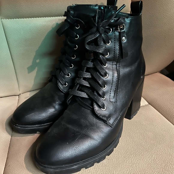 Chunky heeled boots size 38 - Picture 3 of 6